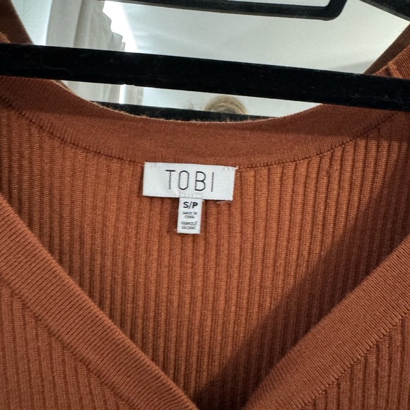 Tobi Rust Ribbed Button-Front Dress - Picture 2 of 2